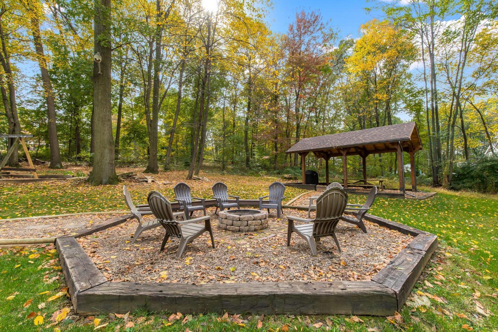 5 Bd W Hottub - Mins To Hunting Hiking & Fishing Lejlighed New Providence Eksteriør billede