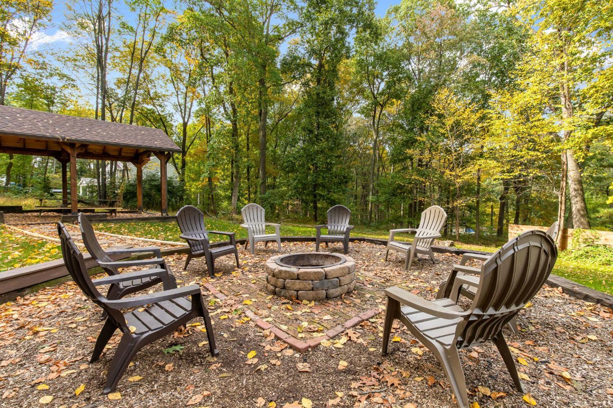 5 Bd W Hottub - Mins To Hunting Hiking & Fishing Lejlighed New Providence Eksteriør billede